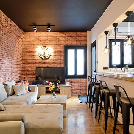 Glyfada Breeze Apartments เอเธนส์ ภายนอก รูปภาพ
