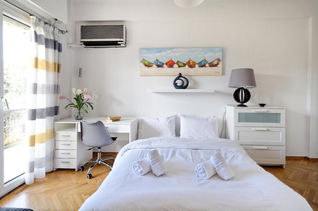 Glyfada Breeze Apartments เอเธนส์ ภายนอก รูปภาพ