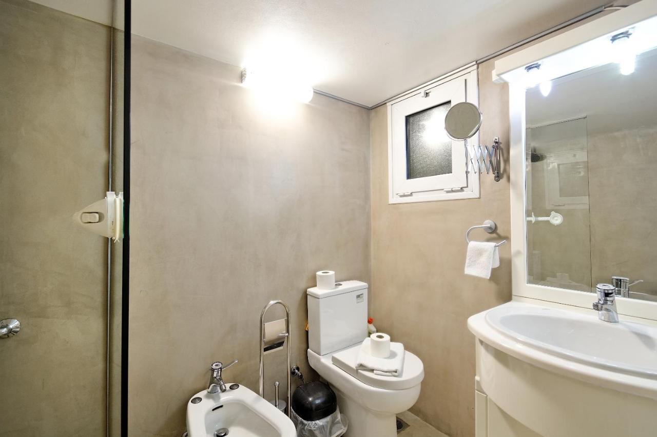 Glyfada Breeze Apartments เอเธนส์ ภายนอก รูปภาพ