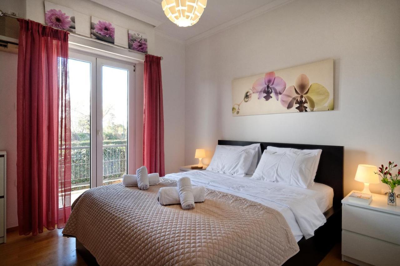 Glyfada Breeze Apartments เอเธนส์ ภายนอก รูปภาพ