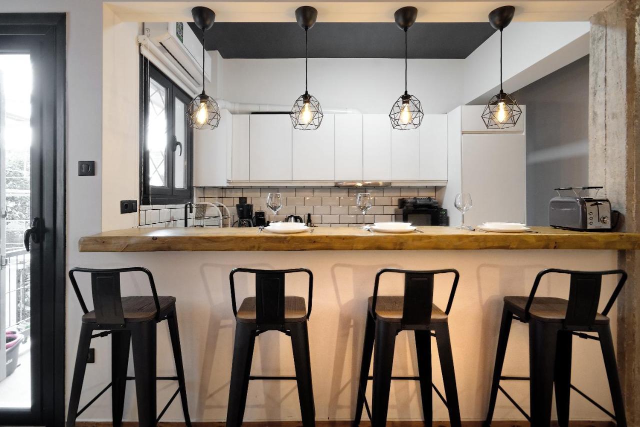 Glyfada Breeze Apartments เอเธนส์ ภายนอก รูปภาพ