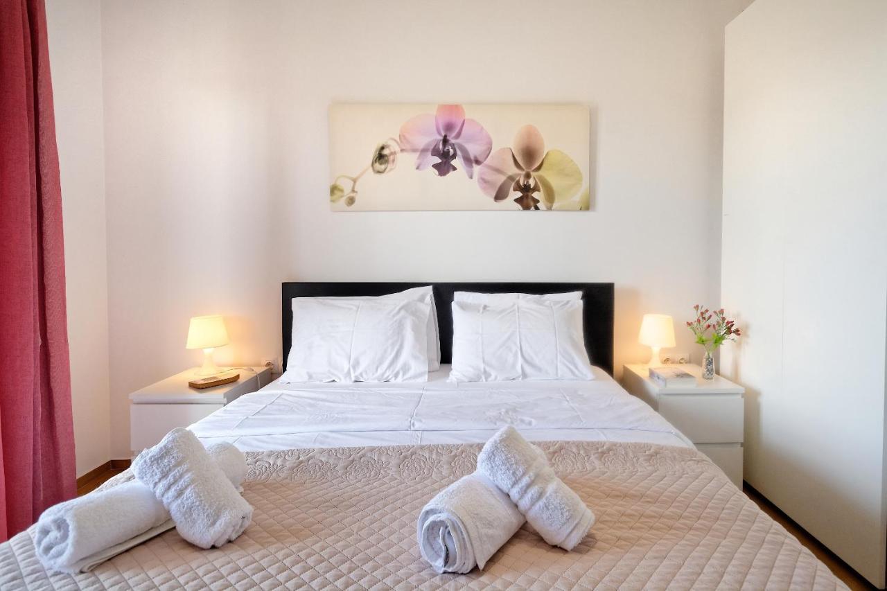 Glyfada Breeze Apartments เอเธนส์ ภายนอก รูปภาพ