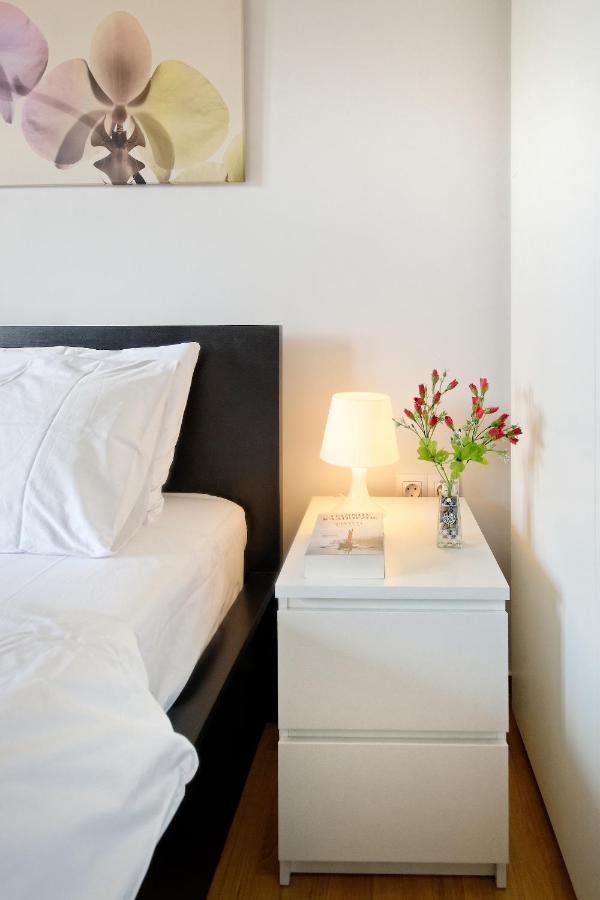 Glyfada Breeze Apartments เอเธนส์ ภายนอก รูปภาพ