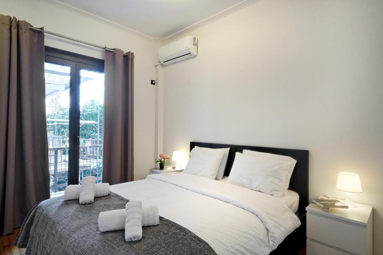 Glyfada Breeze Apartments เอเธนส์ ภายนอก รูปภาพ